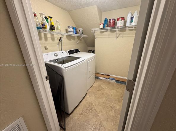 3961 NW 94th Ave, Sunrise FL 33351