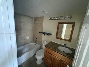 3961 NW 94th Ave, Sunrise FL 33351