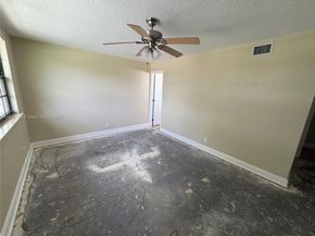 3961 NW 94th Ave, Sunrise FL 33351