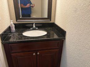 3961 NW 94th Ave, Sunrise FL 33351