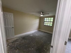 3961 NW 94th Ave, Sunrise FL 33351