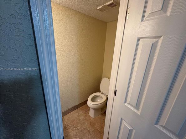 3961 NW 94th Ave, Sunrise FL 33351