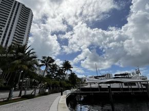 21150 Point Pl 1202, Aventura FL 33180