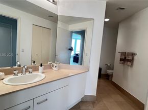 21150 Point Pl 1202, Aventura FL 33180