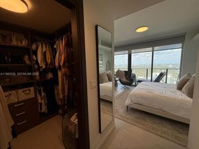 1000 Brickell Plaza 4506, Miami FL 33131