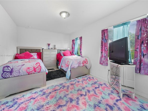 531 NW 15 St, Florida City FL 33034