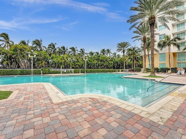 1745 E Hallandale Beach Blvd 2105W, Hallandale Beach FL 33009