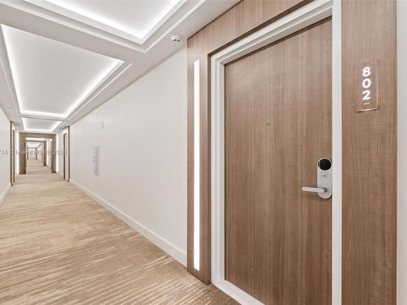 2301 Collins Ave 802, Miami Beach FL 33139