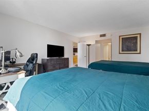 2301 Collins Ave 802, Miami Beach FL 33139