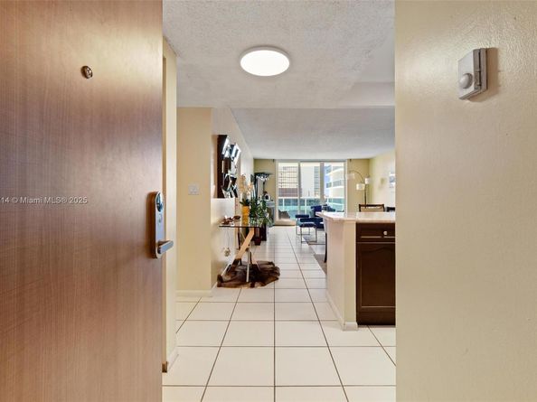 2301 Collins Ave 802, Miami Beach FL 33139