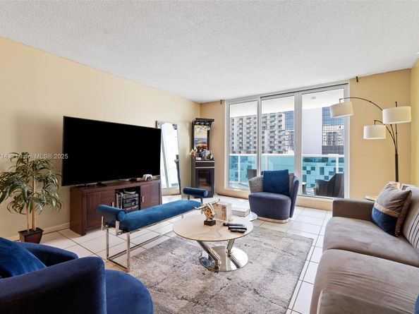 2301 Collins Ave 802, Miami Beach FL 33139