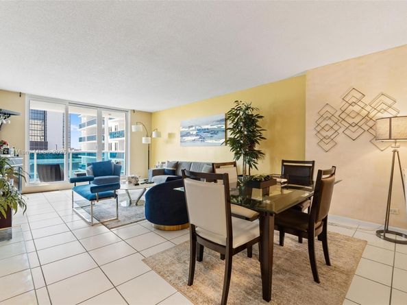 2301 Collins Ave 802, Miami Beach FL 33139