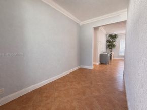 5521 SW 132nd Ave, Miami FL 33175