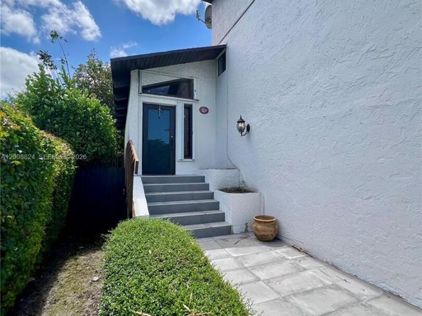 3610 SW 113th Pl, Miami FL 33165