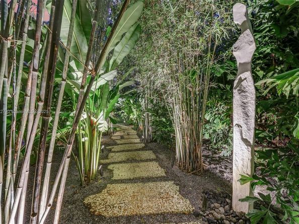 500 NE 96th St, Miami Shores FL 33138