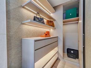 500 NE 96th St, Miami Shores FL 33138