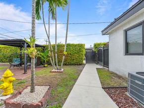 11415 SW 56th St, Miami FL 33165