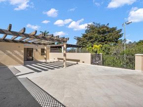 3471 Main Hwy 1240, Miami FL 33133