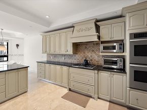 3471 Main Hwy 1240, Miami FL 33133