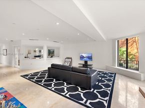 3471 Main Hwy 1240, Miami FL 33133