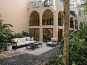 3471 Main Hwy 1240, Miami FL 33133