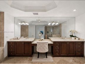 3471 Main Hwy 1240, Miami FL 33133