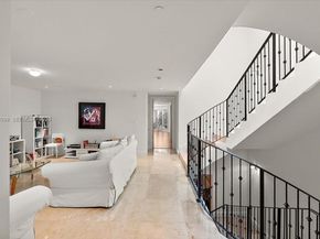 3471 Main Hwy 1240, Miami FL 33133