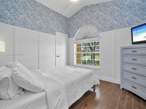 11575 S Quayside Dr, Cooper City FL 33026