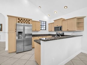 11575 S Quayside Dr, Cooper City FL 33026
