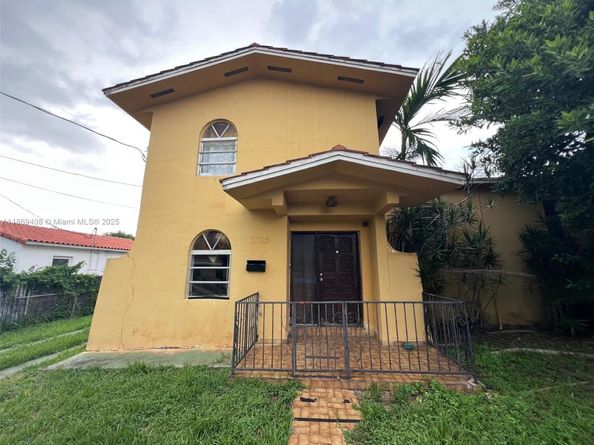 2798 SW 33rd Ave, Miami FL 33133