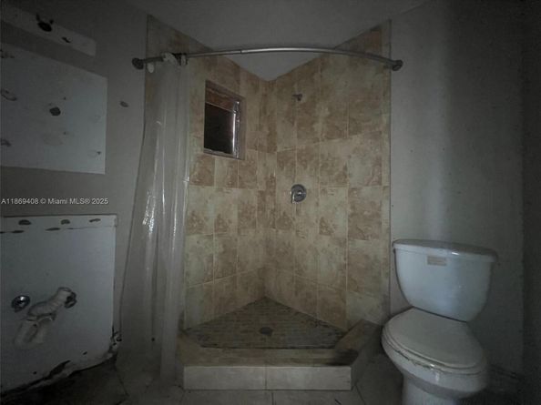 2798 SW 33rd Ave, Miami FL 33133
