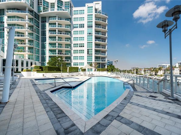 3131 NE 188th St 2808, Aventura FL 33180