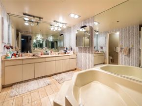 3131 NE 188th St 2808, Aventura FL 33180