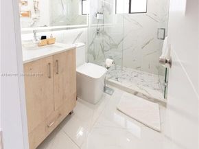 1851-1853 NW 22nd Pl, Miami FL 33125