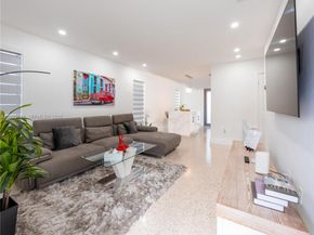 1851-1853 NW 22nd Pl, Miami FL 33125