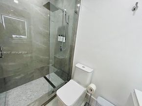 1851-1853 NW 22nd Pl, Miami FL 33125