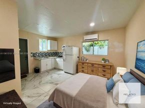 3297 SW 26th St, Miami FL 33133