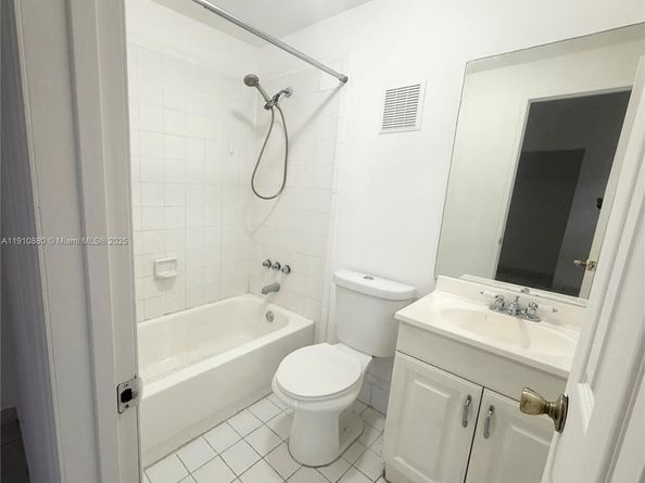 Undisclosed Address #A11910880, Hialeah FL 33015