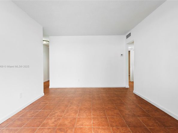 5216 NE 6th Ave B3, Oakland Park FL 33334