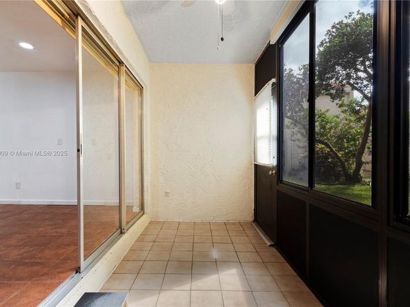 5216 NE 6th Ave B3, Oakland Park FL 33334