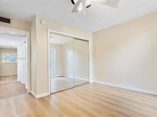 5216 NE 6th Ave B3, Oakland Park FL 33334