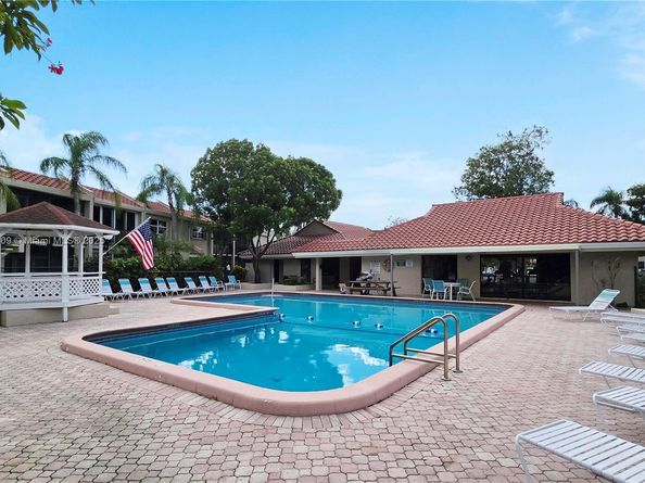 5216 NE 6th Ave B3, Oakland Park FL 33334