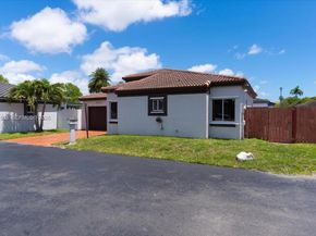 10959 SW 72nd Ter, Miami FL 33173