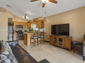 10959 SW 72nd Ter, Miami FL 33173