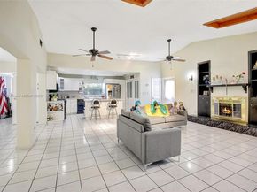 7950 NW 174th Ter, Hialeah FL 33015