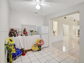 7950 NW 174th Ter, Hialeah FL 33015