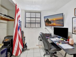 7950 NW 174th Ter, Hialeah FL 33015