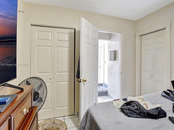7950 NW 174th Ter, Hialeah FL 33015