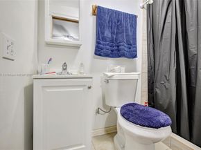 7950 NW 174th Ter, Hialeah FL 33015