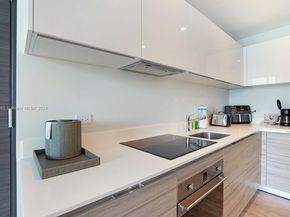 Undisclosed Address #A11677995, Hollywood FL 33019